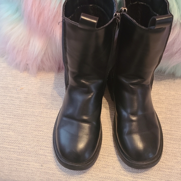 Black cute boots - Picture 2 of 2